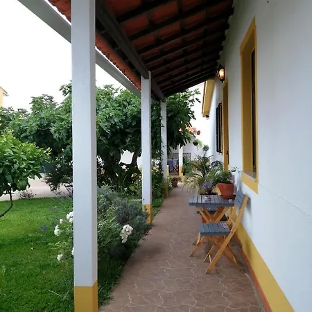 Bed & Breakfast Casa Dos Pingos De Mel